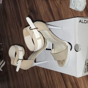Aldo high heel ankle strap. White beige shoes. Size 7 1/2